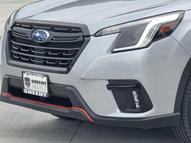 Photo of 2023 Ice Silver Subaru Forester