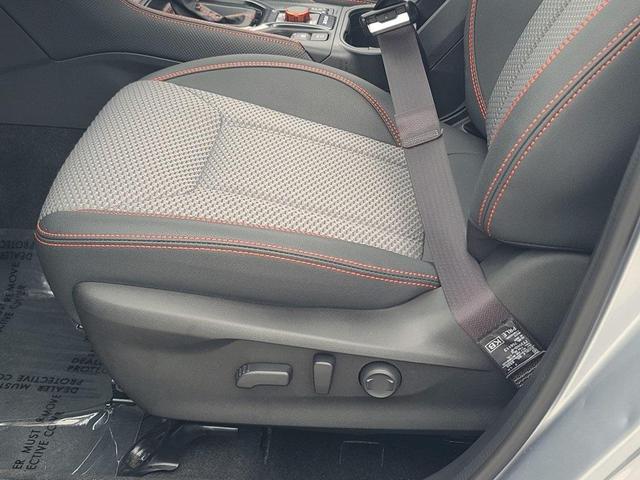 Photo of 2023 Ice Silver Subaru Forester
