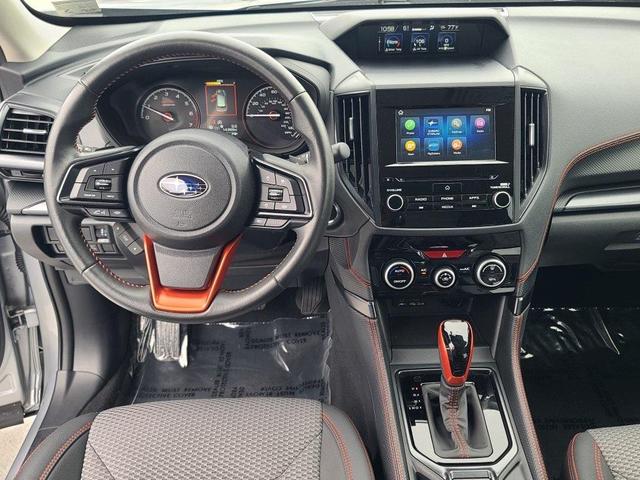 Photo of 2023 Ice Silver Subaru Forester