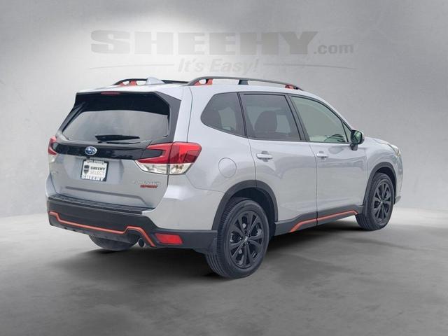 Photo of 2023 Ice Silver Subaru Forester