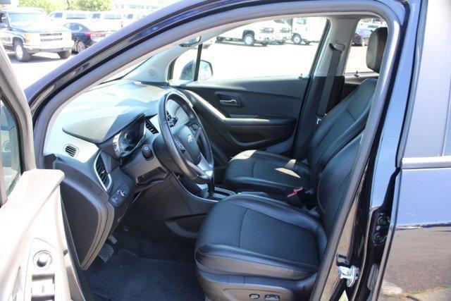Photo of 2021 Midnight Blue Metallic Chevrolet Trax
