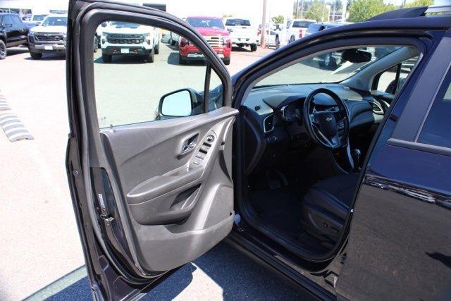 Photo of 2021 Midnight Blue Metallic Chevrolet Trax
