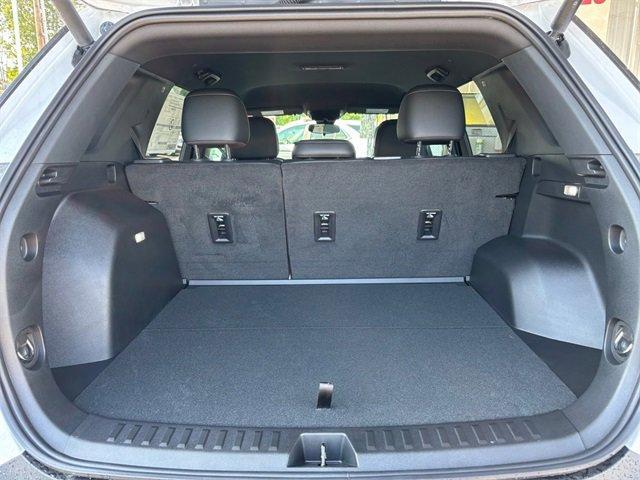 Photo of 2026 Summit White Chevrolet Equinox