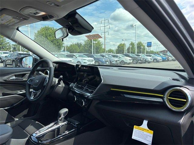 Photo of 2025 Sterling Gray Metallic Chevrolet Trax