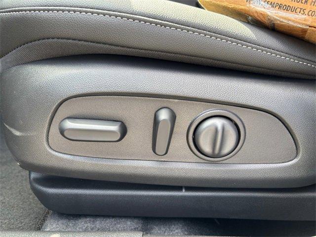 Photo of 2025 Sterling Gray Metallic Chevrolet Trax