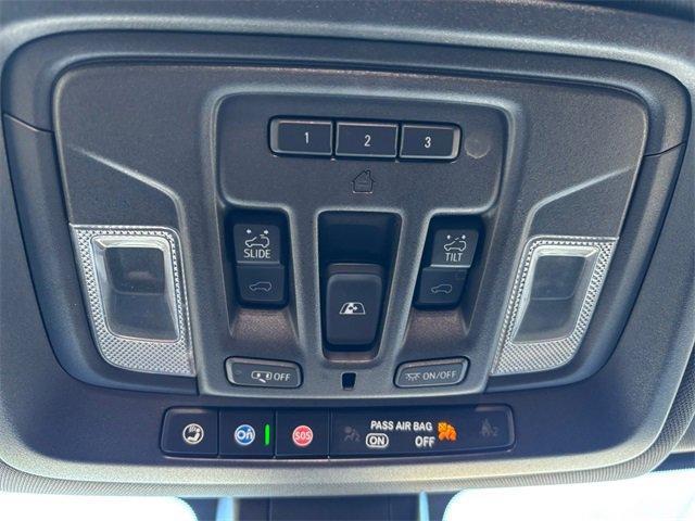 Photo of 2022 White Chevrolet Silverado 3500