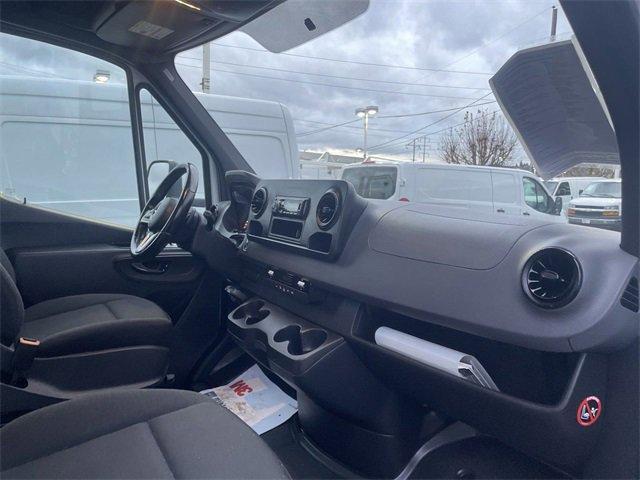 Photo of 2019 White Mercedes-Benz Sprinter 3500