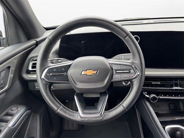 Photo of 2024 Mosaic Black Metallic Chevrolet Traverse