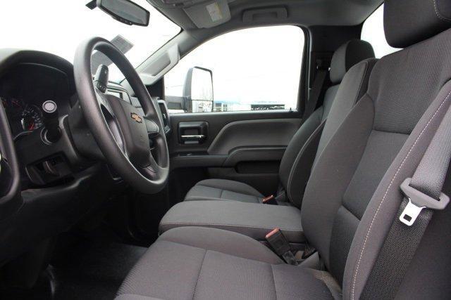 Photo of 2022 White Chevrolet Silverado 1500