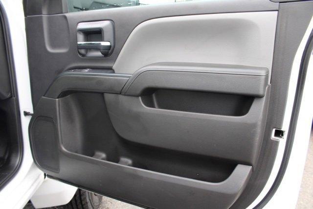 Photo of 2022 White Chevrolet Silverado 1500