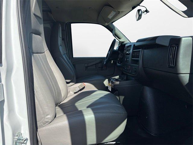 Photo of 2025 Summit White Chevrolet Express 2500