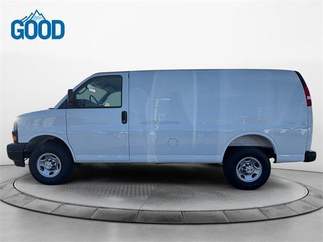 Photo of 2025 Summit White Chevrolet Express 2500