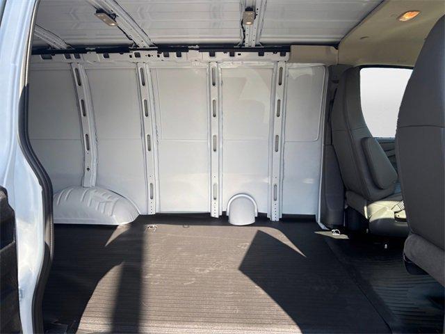 Photo of 2025 Summit White Chevrolet Express 2500