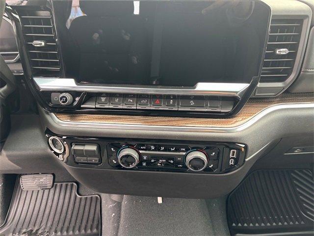 Photo of 2025 Black Chevrolet Silverado 2500