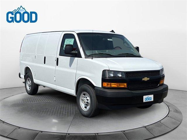 Photo of 2025 Summit White Chevrolet Express 2500