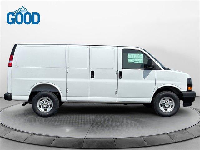 Photo of 2025 Summit White Chevrolet Express 2500