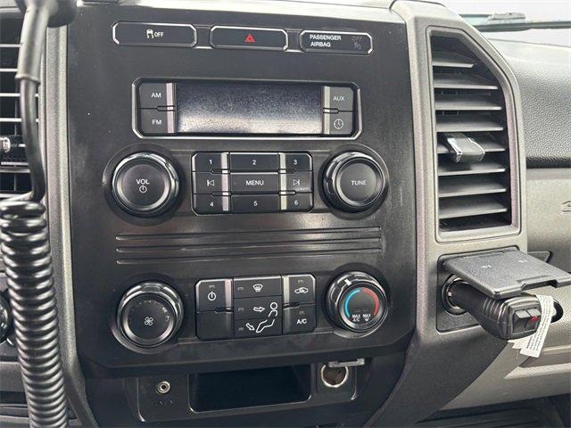 Photo of 2019 Oxford White Ford F-350