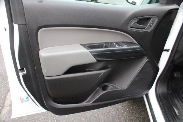 Photo of 2019 Summit White Chevrolet Colorado
