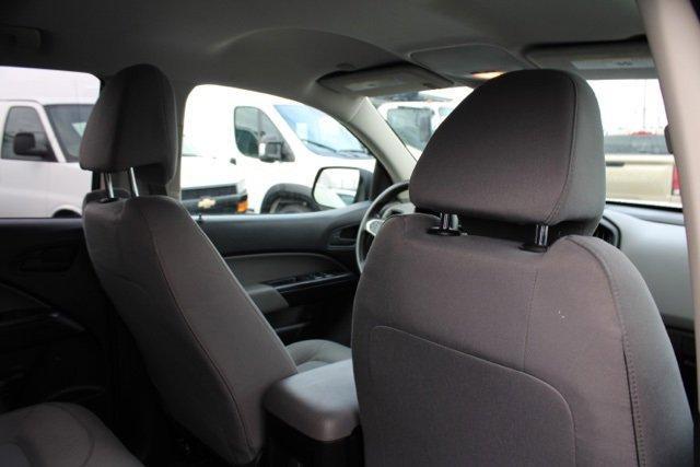 Photo of 2019 Summit White Chevrolet Colorado
