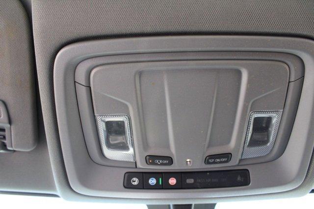 Photo of 2022 Summit White Chevrolet Silverado 3500
