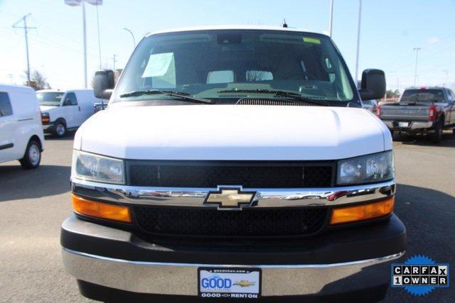 Photo of 2019 Summit White Chevrolet Express 3500