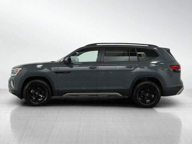 Photo of 2024 Gray Volkswagen Atlas