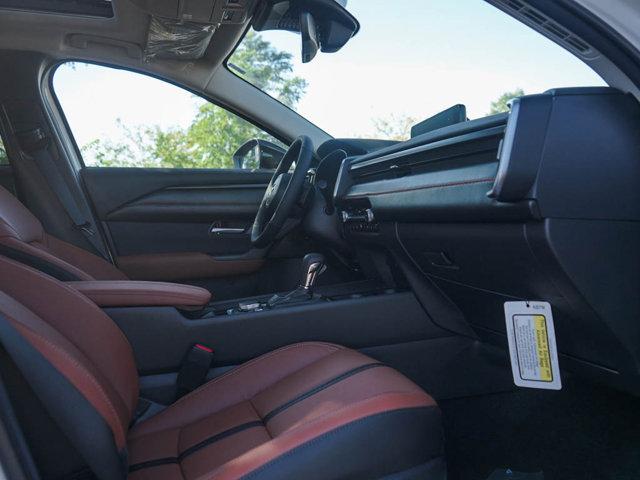 Photo of 2025 Gray Mazda CX-50
