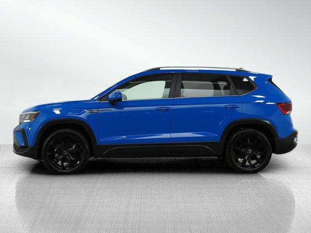 Photo of 2022 Blue Volkswagen Taos