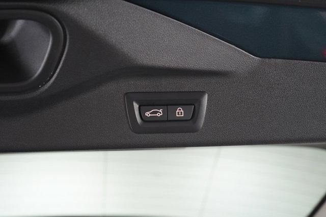 Photo of 2023 Blue Ridge Mountain Metallic BMW X7