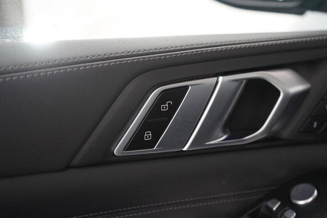Photo of 2023 Blue Ridge Mountain Metallic BMW X7