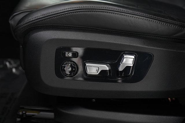 Photo of 2023 Blue Ridge Mountain Metallic BMW X7