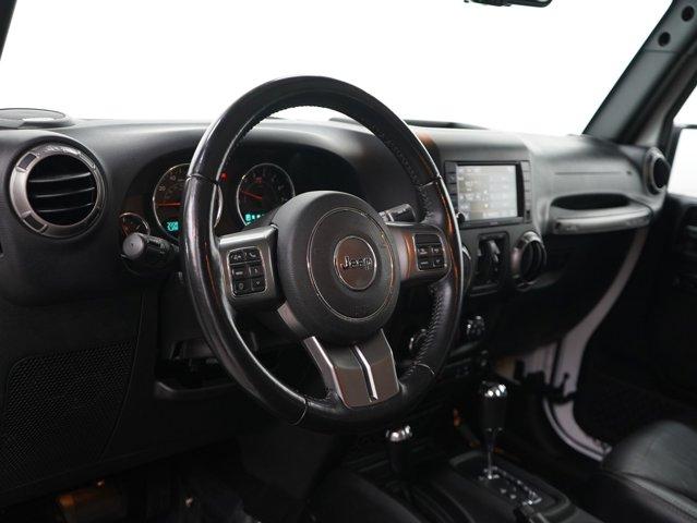 Photo of 2018 Bright White Clearcoat Jeep Wrangler JK Unlimited