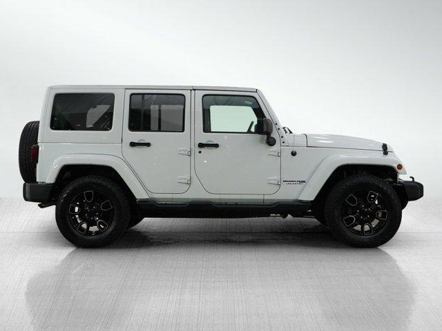 Photo of 2018 Bright White Clearcoat Jeep Wrangler JK Unlimited
