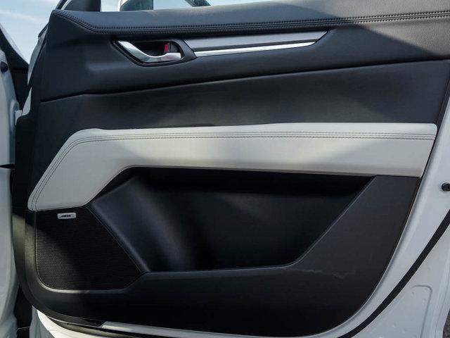 Photo of 2025 White Mazda CX-5