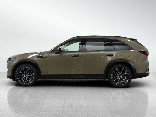 Photo of 2025 Zircon Sand Metallic Mazda CX-70 PHEV