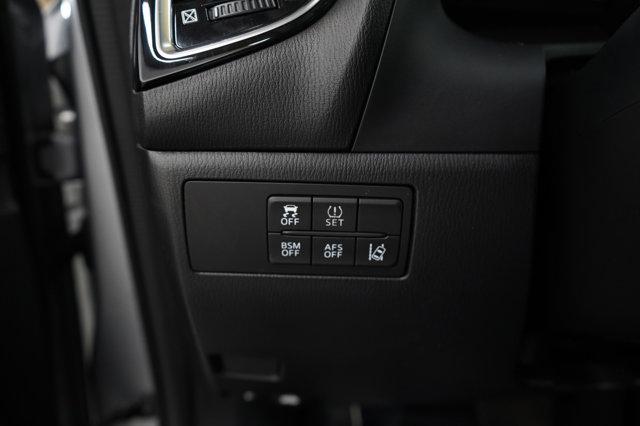Photo of 2014 Liquid Silver Metallic Mazda Mazda3
