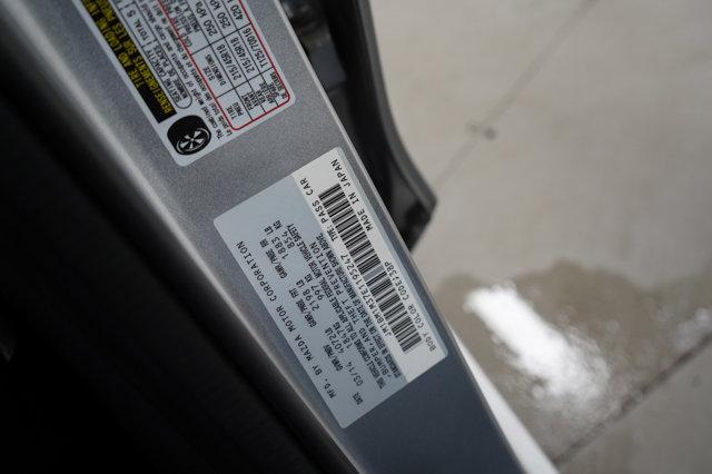Photo of 2014 Liquid Silver Metallic Mazda Mazda3