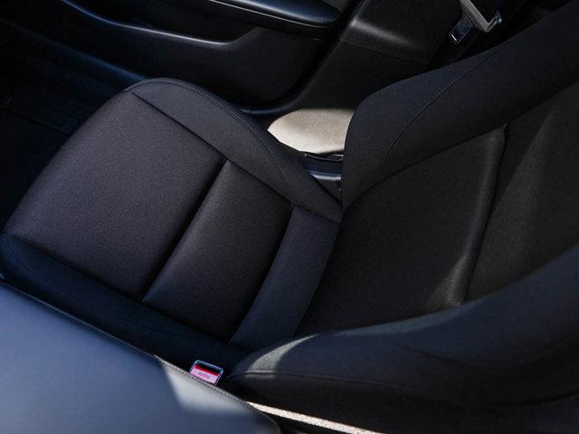 Photo of 2025 White Mazda Mazda3