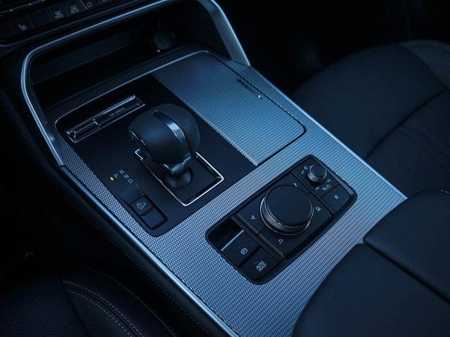 Photo of 2025 White Mazda CX-70