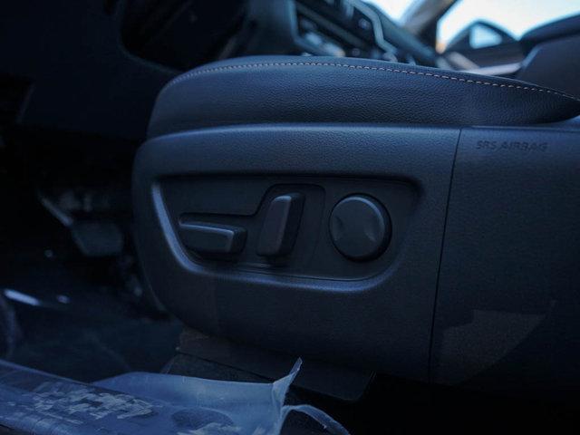 Photo of 2025 White Mazda CX-70