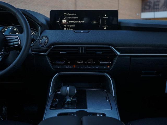 Photo of 2025 White Mazda CX-70
