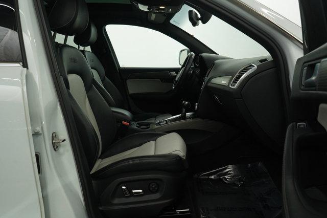 Photo of 2014 Silver Audi SQ5