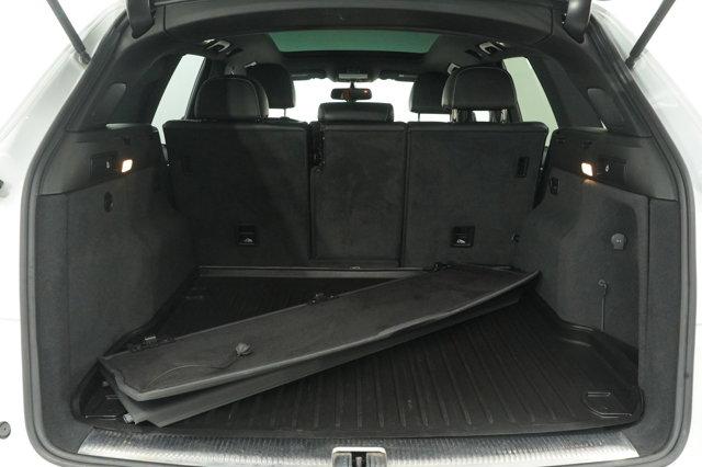 Photo of 2014 Silver Audi SQ5