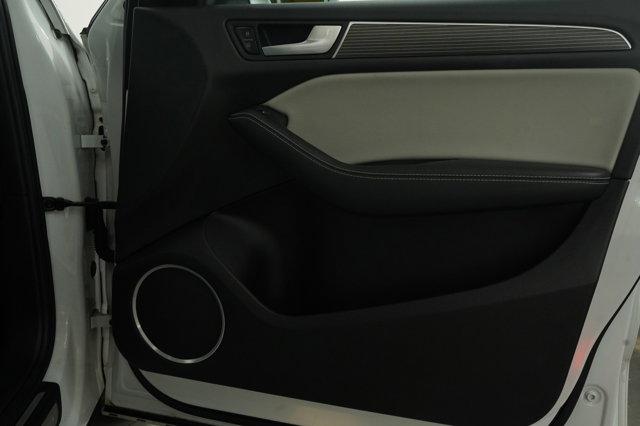 Photo of 2014 Silver Audi SQ5