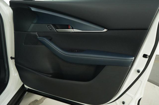 Photo of 2021 Snowflake White Pearl Mica Mazda CX-30