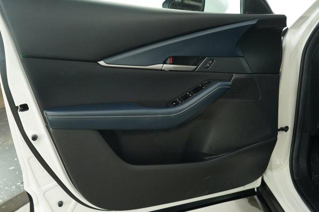 Photo of 2021 Snowflake White Pearl Mica Mazda CX-30