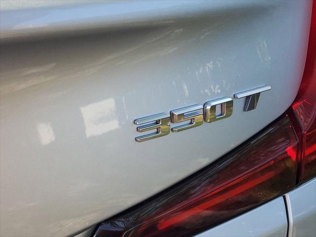 Photo of 2022 Radiant Silver Metallic Cadillac XT4