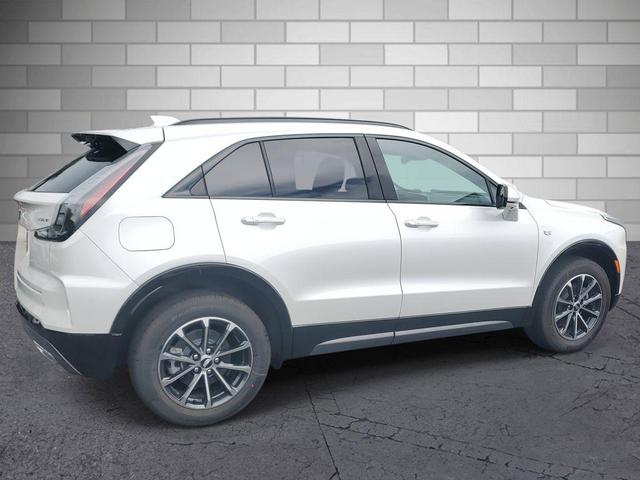 Photo of 2025 Crystal White Tricoat Cadillac XT4