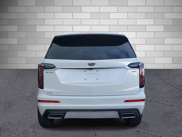 Photo of 2025 Crystal White Tricoat Cadillac XT6