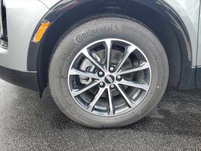 Photo of 2025 Argent Silver Metallic Cadillac XT4
